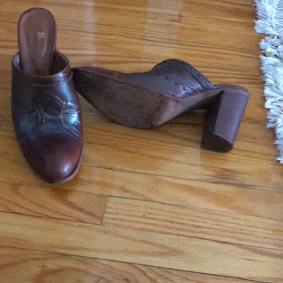 Slip on booties - Picture 3 of 3